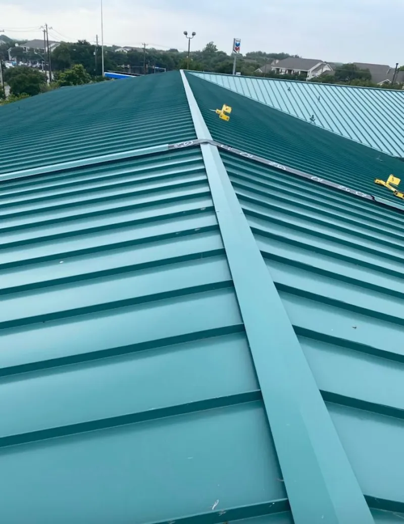 Green commercial metal roof ridge and valley for Metal Roof Repair in Palm Desert